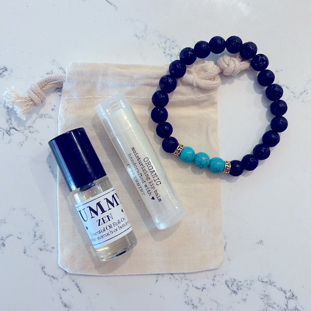 Peyton Wellness Gift Set - Picture 1 of 8
